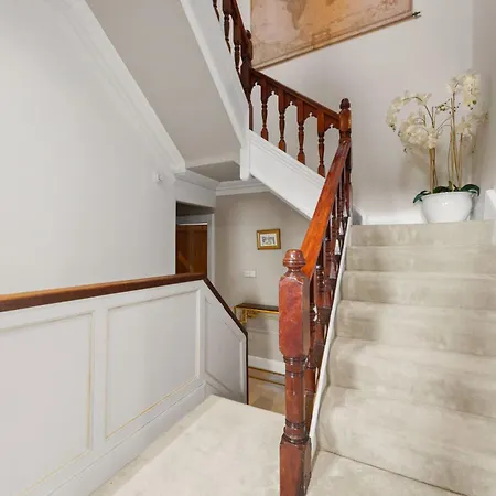 Beautiful Triplex Apartment