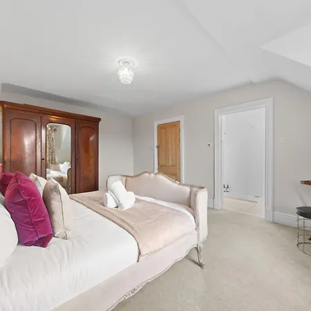 Beautiful Triplex *