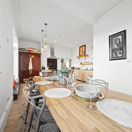 Beautiful Triplex * Harrogate