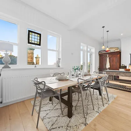 Apartment Beautiful Triplex