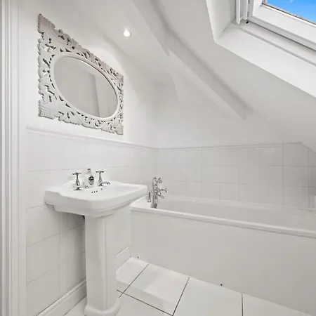Beautiful Triplex Apartment *