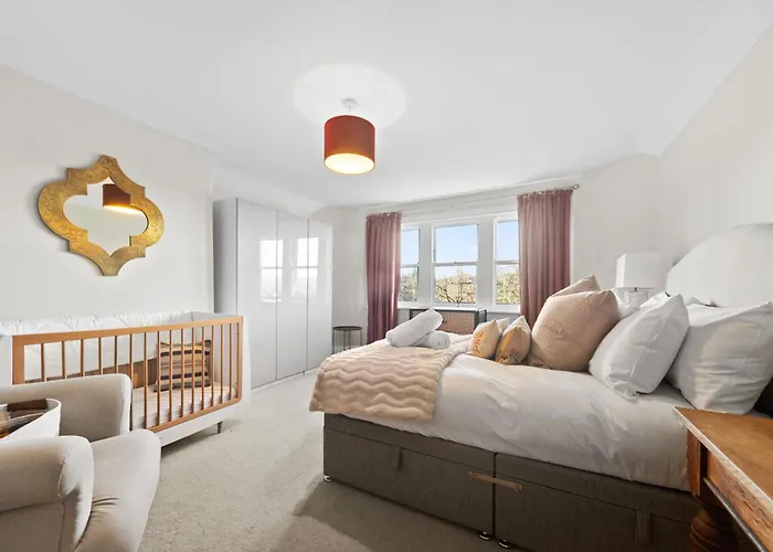 Beautiful Triplex 해러게이트